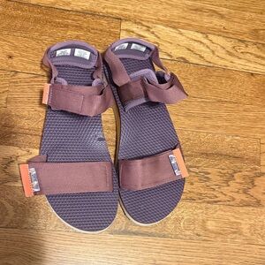 Columbia Purple and Brown Sandals